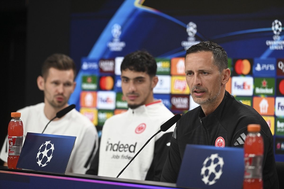 Dino Toppmöller: Genç İstikametli Frankfurt, Galatasaray Karşında Stratejisini Öne Çıkardı