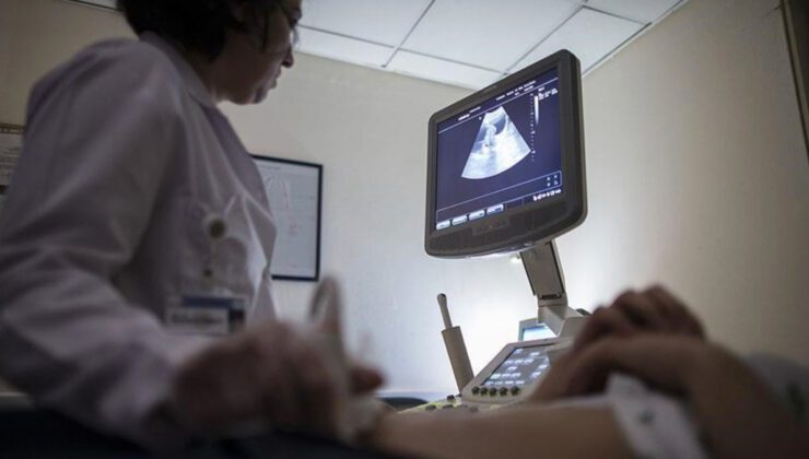 Endometriozis: Çikolata Kisti ve Kısırlık Üzerindeki Etkileri Gözden Geçiriliyor