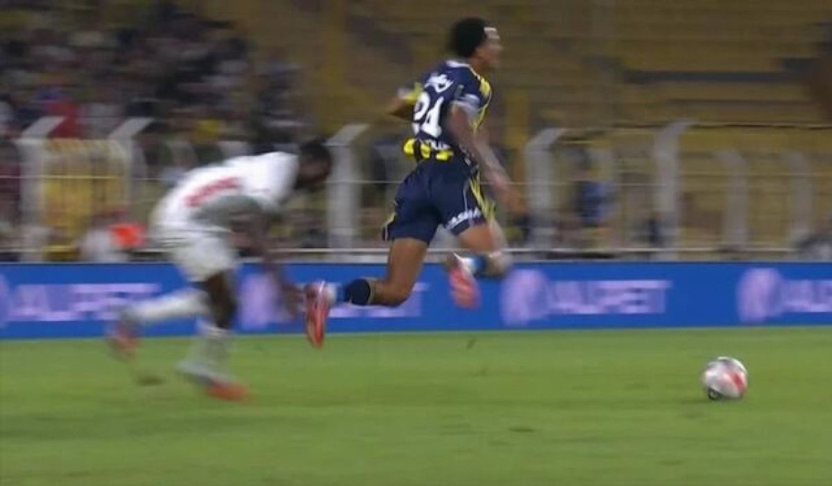 Fenerbahçe-Alanyaspor Maçında Hakem Tartışmaları ve Yorumlar (Gündem Değerlendirmesi)