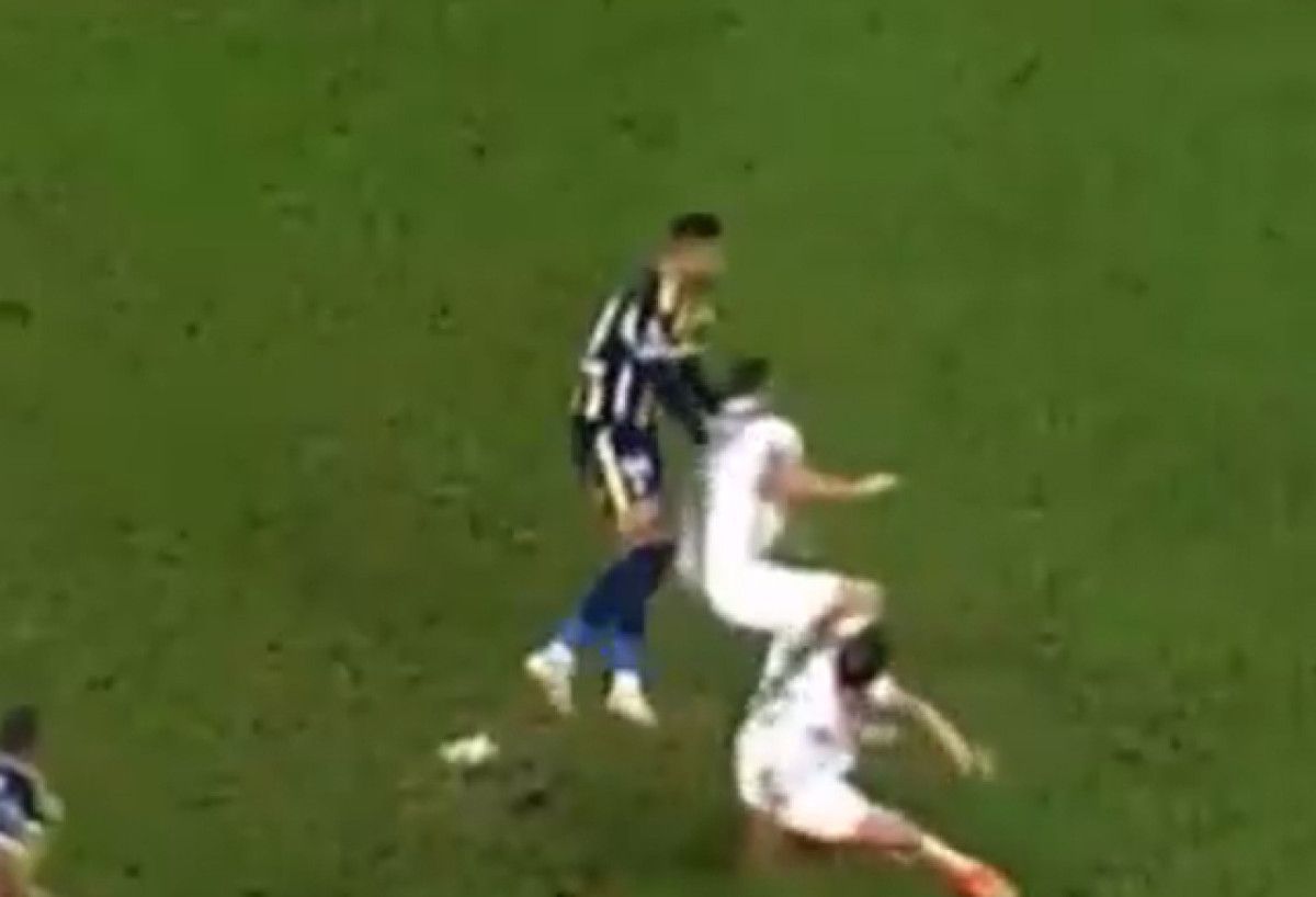 Fenerbahçe-Alanyaspor Maçında Hakem Tartışmaları ve Yorumlar (Gündem Değerlendirmesi)