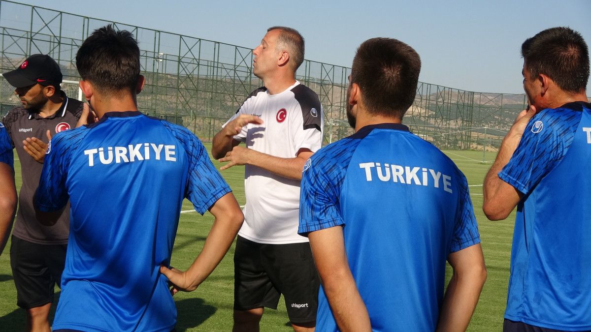 İşitme Engelli Futbolun Köprüleri: Okan Kurt’in Yolu ve Hayatını Değiştiren İşaret Dili