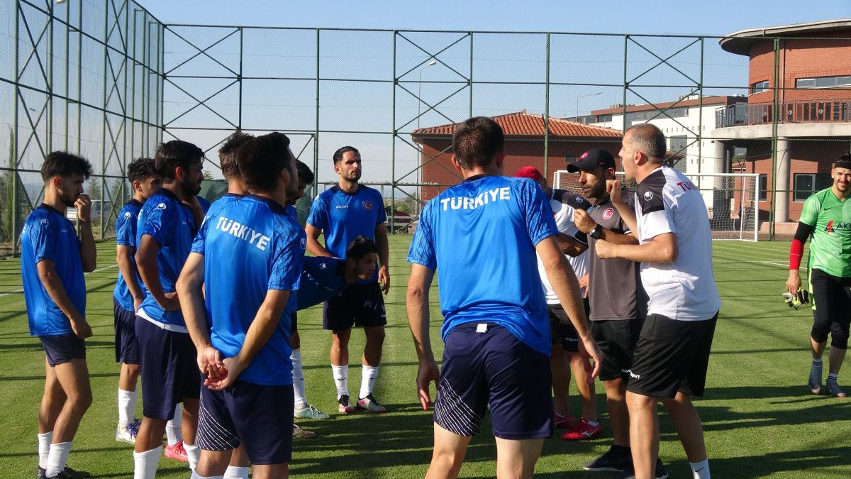 İşitme Engelli Futbolun Köprüleri: Okan Kurt’in Yolu ve Hayatını Değiştiren İşaret Dili