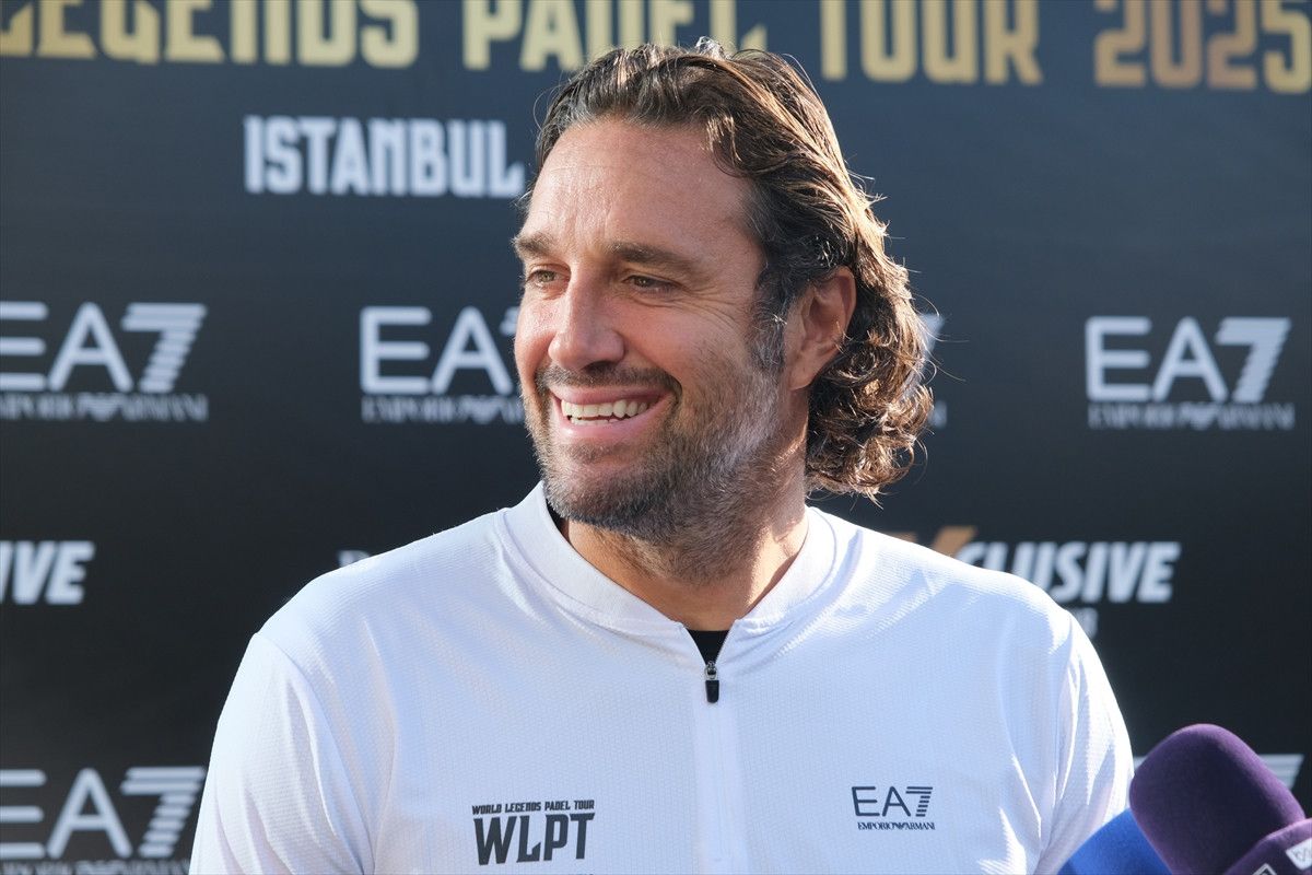 İstanbul'daki Dünya Efsaneler Padel Turnuvası'nda Üç Usta Futbolcudan Sıcak Mesajlar