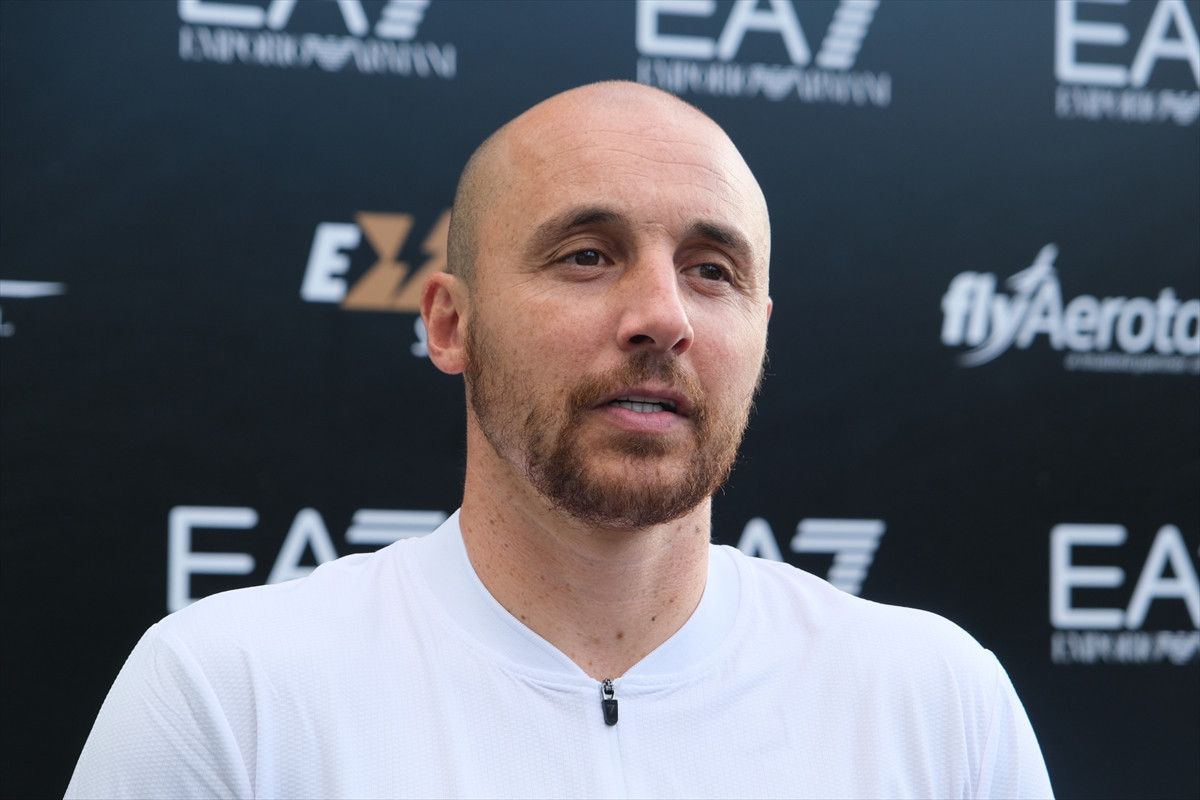 İstanbul'daki Dünya Efsaneler Padel Turnuvası'nda Üç Usta Futbolcudan Sıcak Mesajlar