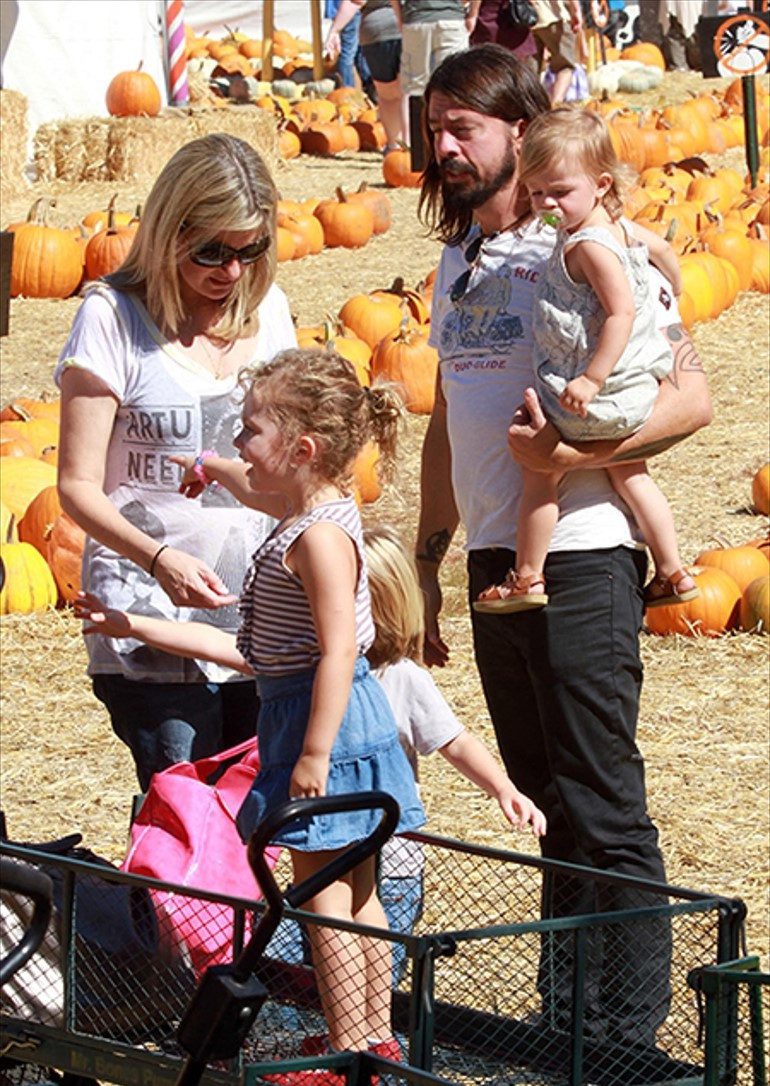 Karanlık İtiraflar ve İkinci Şans: Dave Grohl ve Jordyn Blum’un Aile Hikayesi
