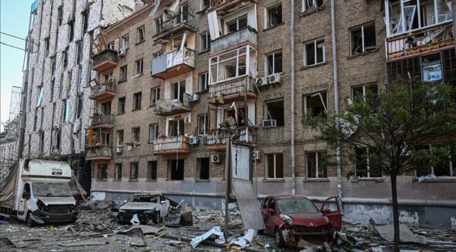 Kiev ve Ülke Genelinde Yoğun Saldırı: Hükümet Binası ve Binalarda Hasar