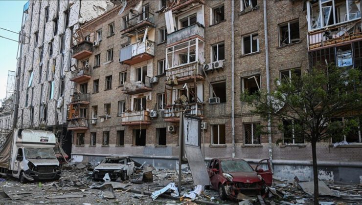 Kiev ve Ülke Genelinde Yoğun Saldırı: Hükümet Binası ve Binalarda Hasar