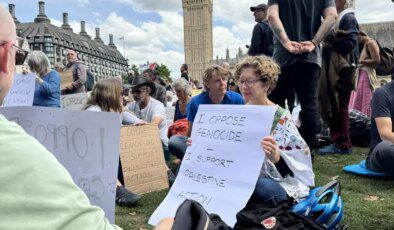 Palestine Action’a Destek İçin Düzenlenen Eylemde 425’ten Fazla Gözaltı ve Yasadışı Destek Krizi
