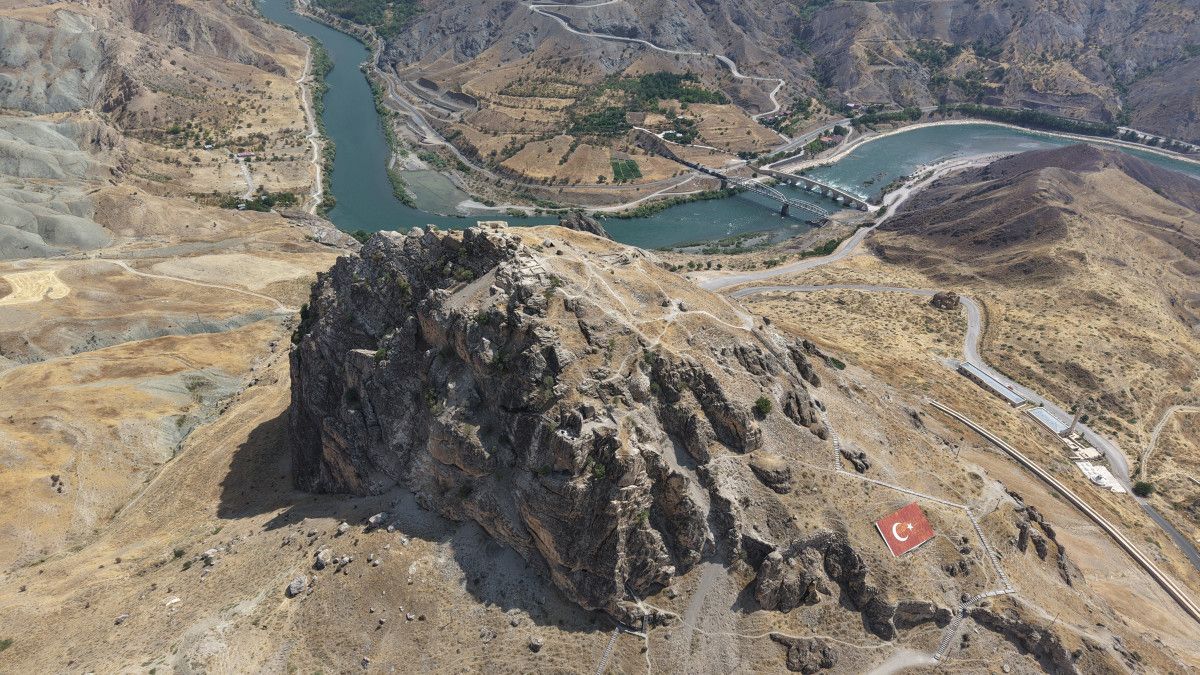 Palu Kalesi Kazılarında Yeni Açıdan 3 Bin Yıllık İzler